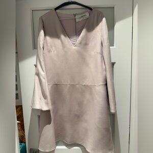 Valentino 🤍 Pale Lavender-Pink Long Sleeve V-Neck Dress